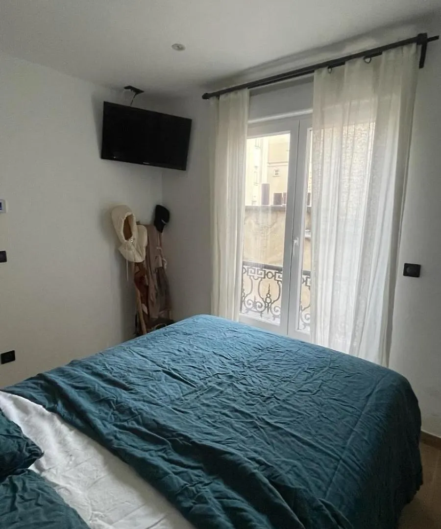 Appartement - Rue La Fayette Paris Apartment