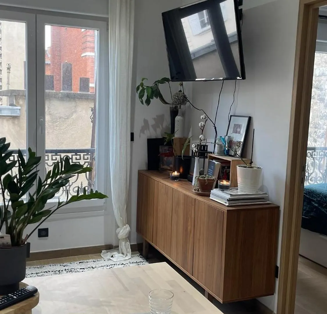 Appartement - Rue La Fayette Paris Apartment